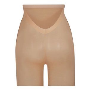 SKIMS Barely There Low Back Short, Clay, Size M